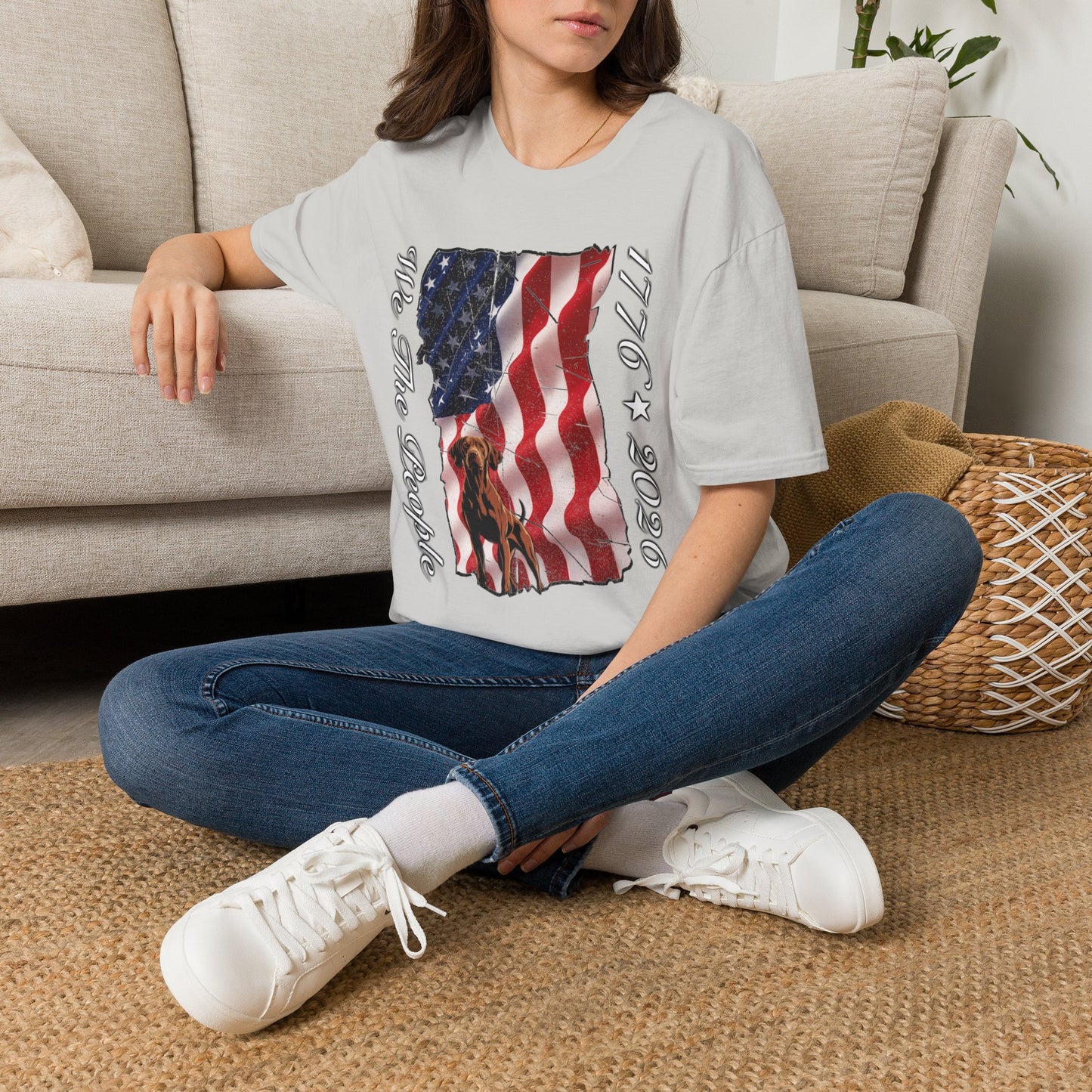 Vizsla Dog 'We The People 1776–2026' T-Shirt — Distressed American Flag