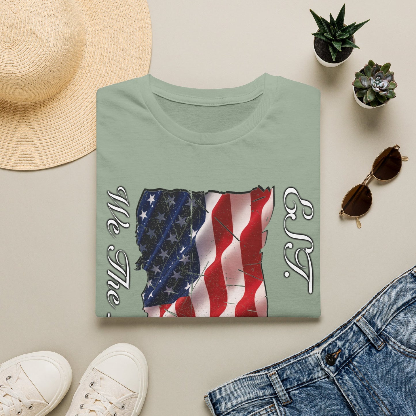 Vizsla Dog 'We The People EST. 1776' T-Shirt — Distressed American Flag