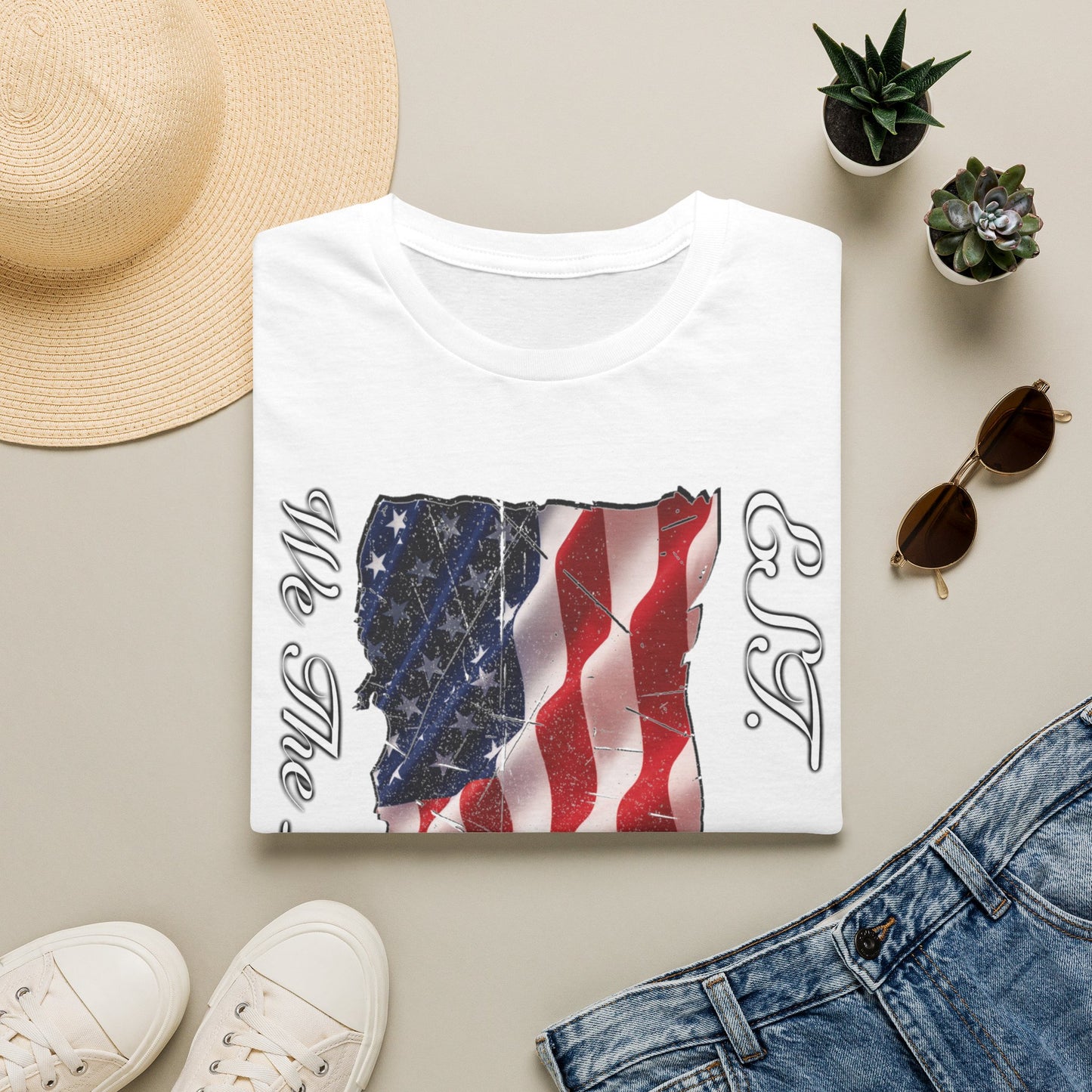 Vizsla Dog 'We The People EST. 1776' T-Shirt — Distressed American Flag