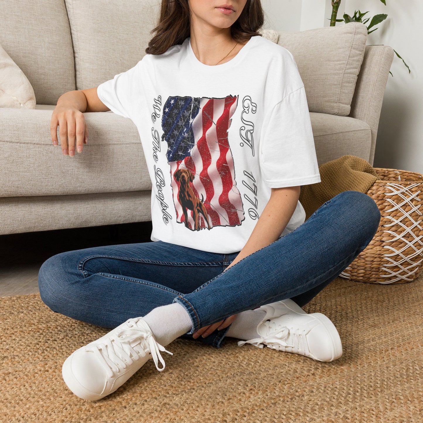 Vizsla Dog 'We The People EST. 1776' T-Shirt — Distressed American Flag