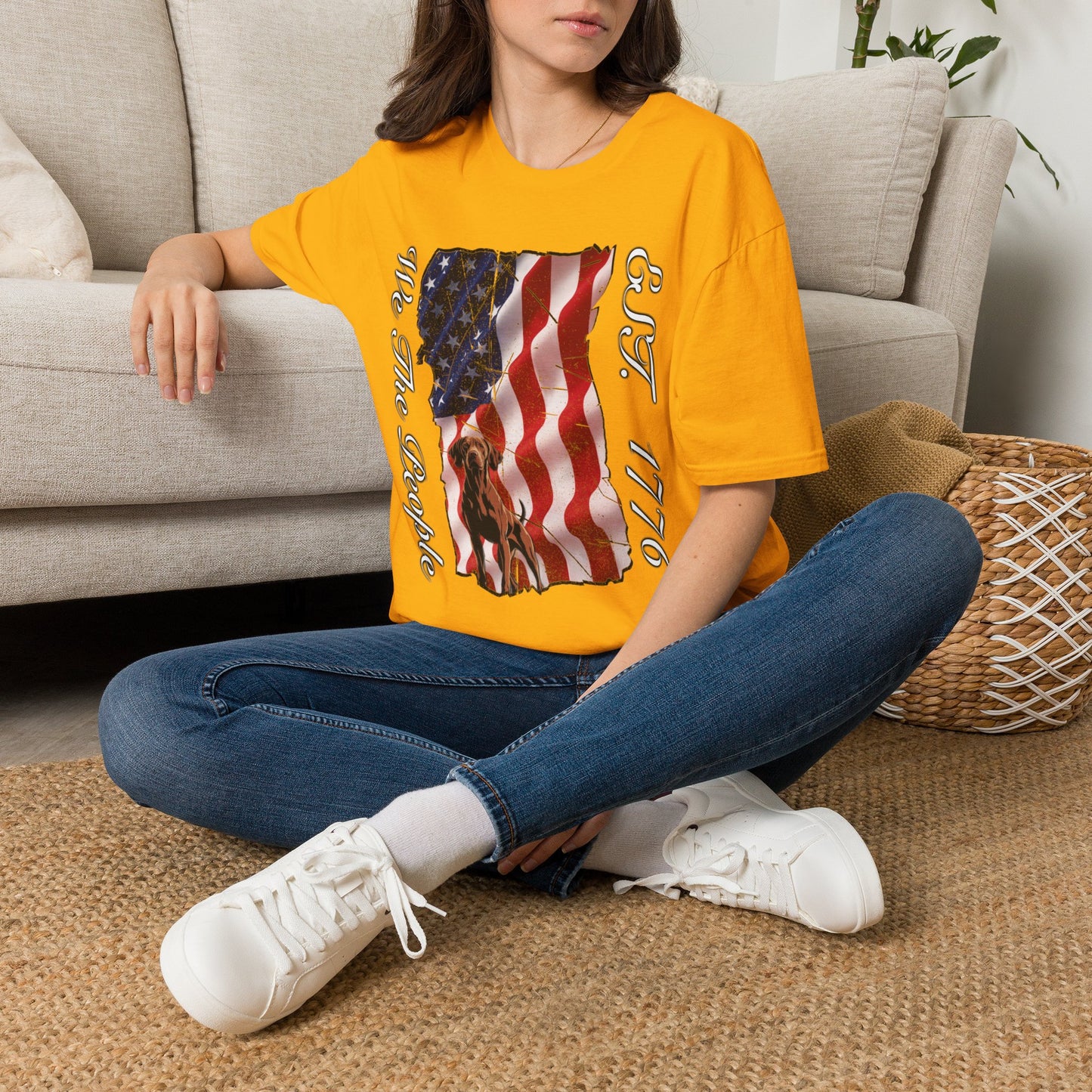 Vizsla Dog 'We The People EST. 1776' T-Shirt — Distressed American Flag