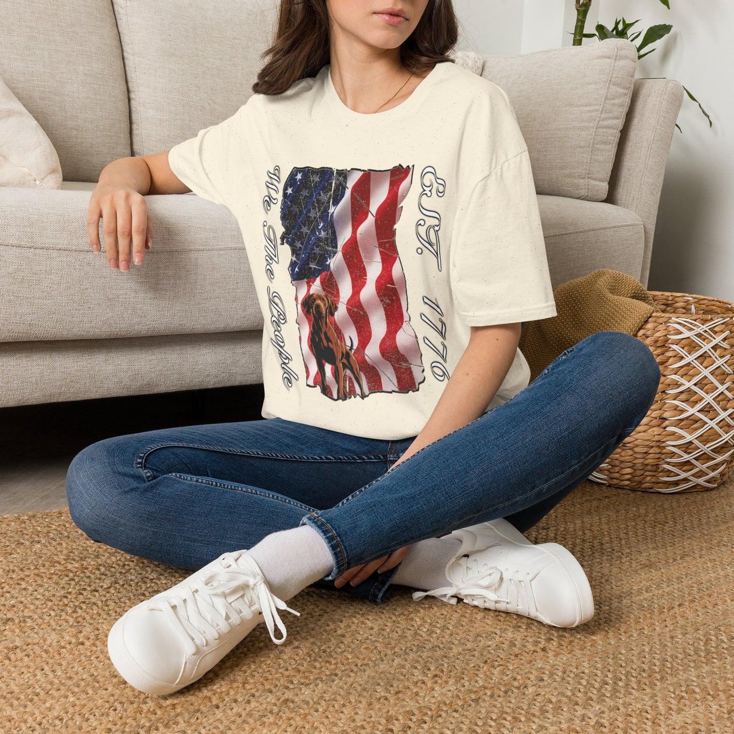 Vizsla Dog 'We The People EST. 1776' T-Shirt — Distressed American Flag