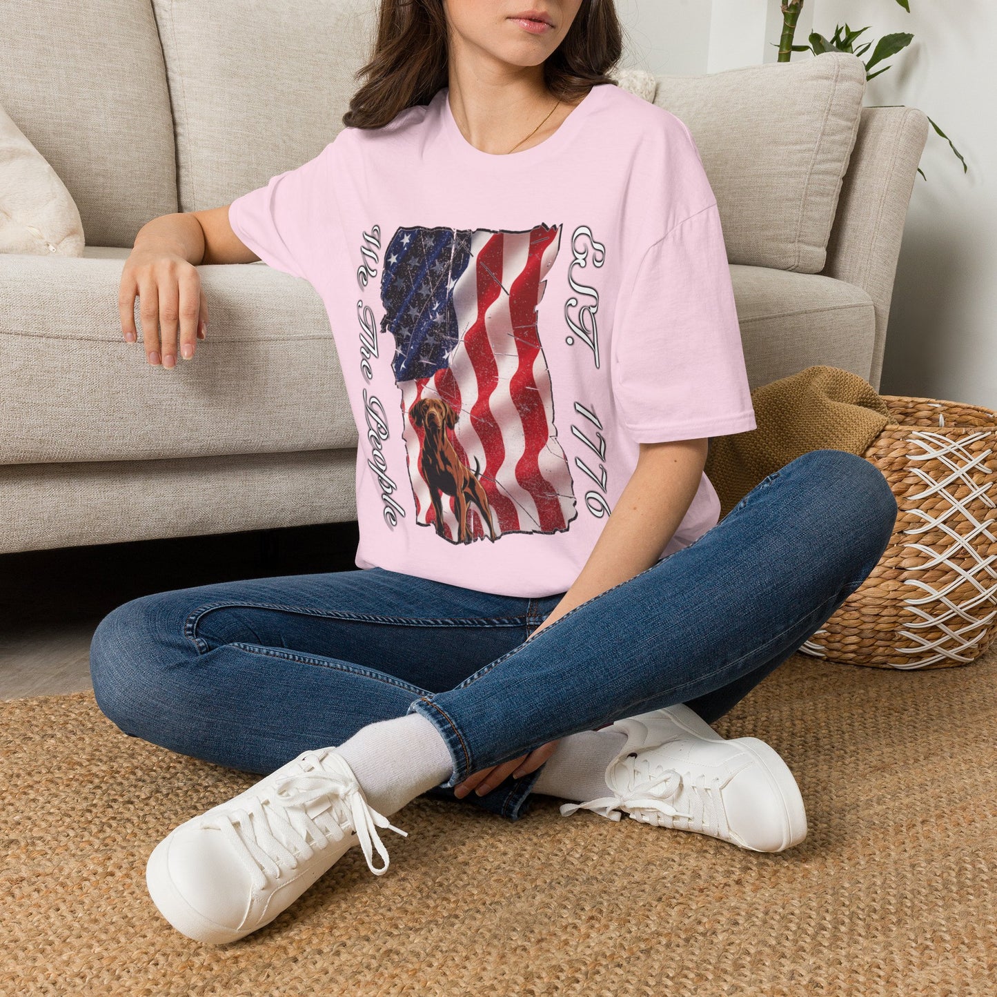 Vizsla Dog 'We The People EST. 1776' T-Shirt — Distressed American Flag