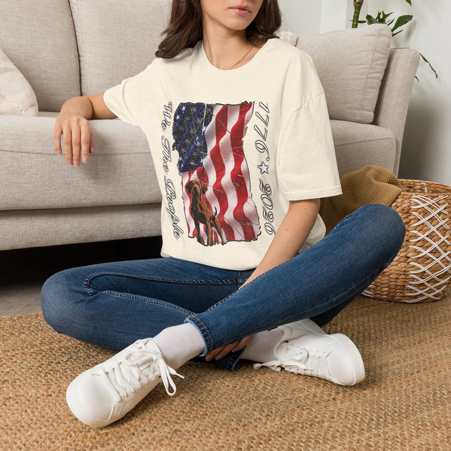 Vizsla Dog 'We The People 1776–2026' T-Shirt — Distressed American Flag
